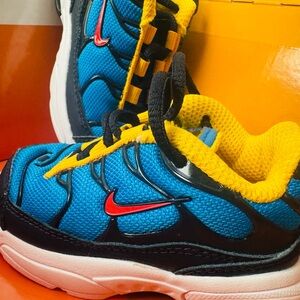 Nike Air Max Plus Toddler 4C